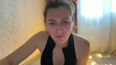 Snapshot of nuitblanche_vibes chatting on November 2025 07:18:02 AM nuitblanche_vibes online show from November 2025 07:18:02 AM