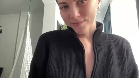 Ema online show from October 2025 06:05:02 AM