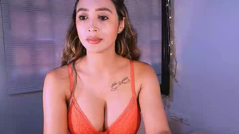 Nycole online show from October 2025 05:56:01 PM