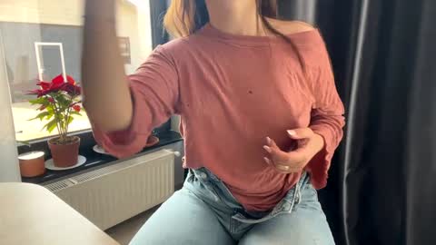 Nicol online show from March 2025 07:53:01 AM