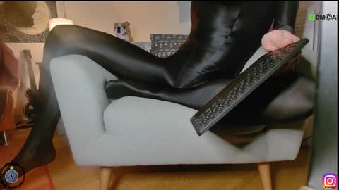 Nyl0nnickb0y online show from September 2025 07:30:01 PM