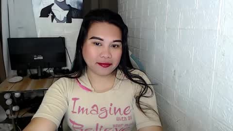 nylecummer online show from December 2024 07:10:01 PM