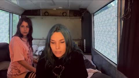 Snapshot of nympharabelle chatting on October 2025 06:56:02 AM Creamy Grapefruit online show from October 2025 06:56:02 AM