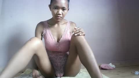 nympholinha online show from February 2025 05:00:01 AM