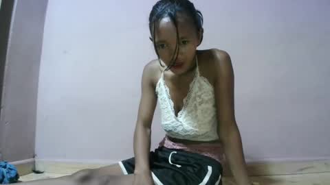 nympholinha online show from February 2025 02:57:01 PM