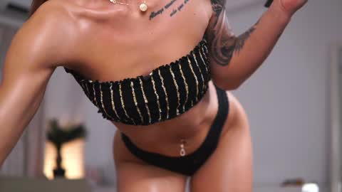 nyrobinova online show from December 2024 10:16:02 AM