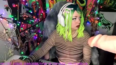 occvlt qveen online show from September 2025 11:50:01 PM