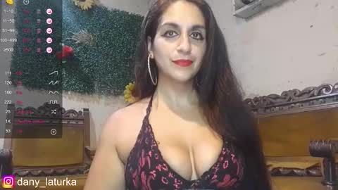 Snapshot of odalisca_bellydancer chatting on February 2025 12:16:01 AM Daniela Dany online show from February 2025 12:16:01 AM