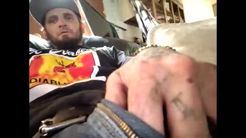 oddjuggla online show from November 2025 09:09:01 PM