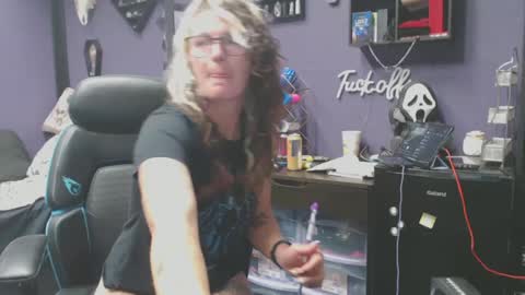 Snapshot of oddywithabody chatting on October 2025 07:08:01 AM Oddy With A Body online show from October 2025 07:08:01 AM