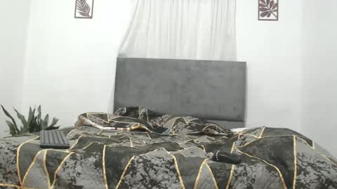 Val online show from September 2025 09:53:01 PM