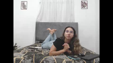 Val online show from October 2025 09:43:02 PM