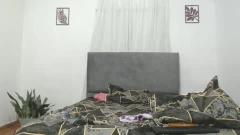 Val online show from October 2025 08:30:02 PM