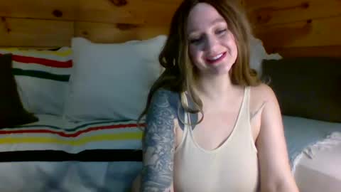 Luna online show from March 2025 03:43:02 AM