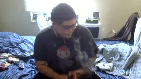 oscar flores online show from October 2025 02:04:02 PM