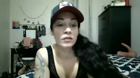 Lit en Cama online show from January 2025 05:10:01 AM