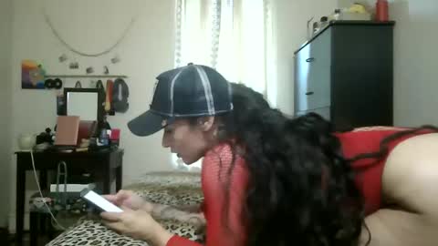 Lit en Cama online show from February 2025 09:14:02 PM
