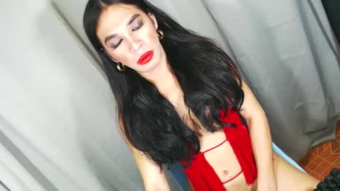 Snapshot of ohlalasamanthaxxx143 chatting on February 2025 09:57:01 PM IM CHIE DONT FORGET TO FOLLOW ME MAKE ME SMILE HERE THUMB UP FOR 25TOK online show from February 2025 09:57:01 PM