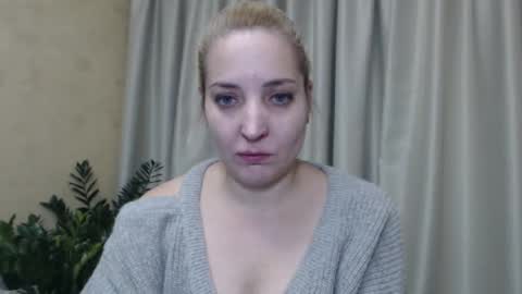 Mari online show from December 2024 02:30:02 PM