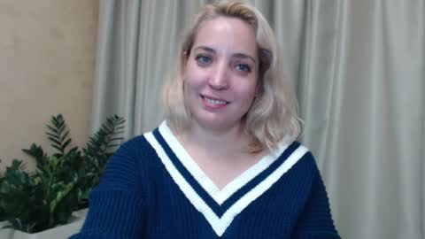 Mari online show from December 2024 05:15:01 PM