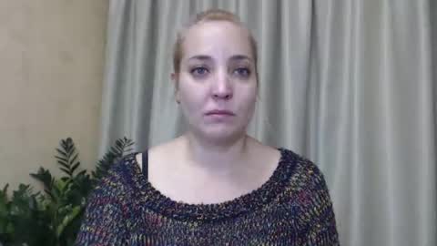 Mari online show from December 2024 02:05:02 PM
