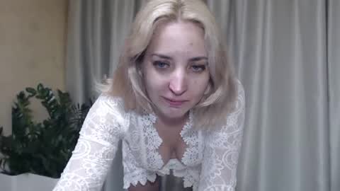 Mari online show from September 2025 02:22:01 PM