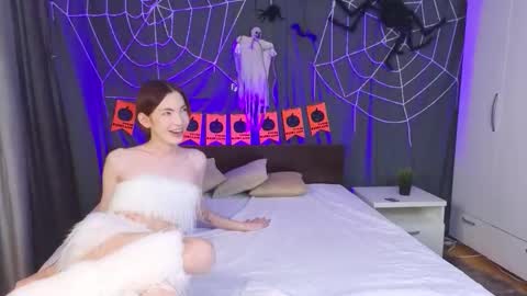 Snapshot of okerriella chatting on October 2025 11:44:01 AM Ami online show from October 2025 11:44:01 AM