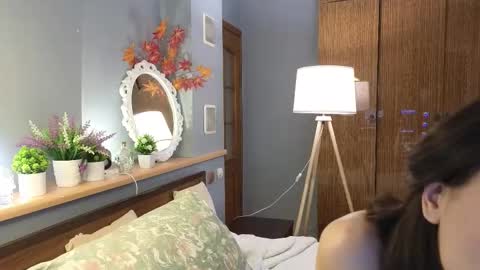 Snapshot of okerriella chatting on November 2025 01:55:01 PM Ami online show from November 2025 01:55:01 PM