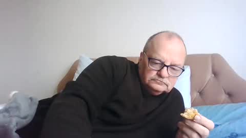 old_fkr online show from January 2025 11:04:02 AM