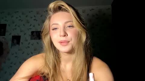 Snapshot of oletaguinyard chatting on November 2025 03:12:02 PM Kem online show from November 2025 03:12:02 PM