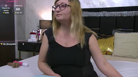 Olga online show from December 2024 02:05:02 PM