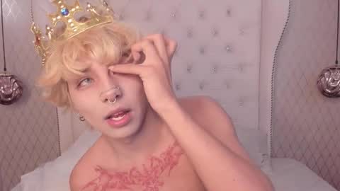 Snapshot of oliiverr22 chatting on October 2025 01:45:02 PM oliiverr22 online show from October 2025 01:45:02 PM