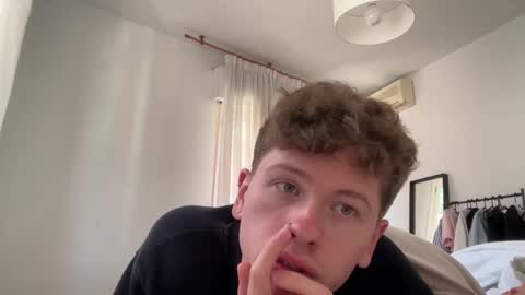 Snapshot of oliver_and_thomas chatting on September 2025 01:03:01 PM Oliver and Thomas online show from September 2025 01:03:01 PM