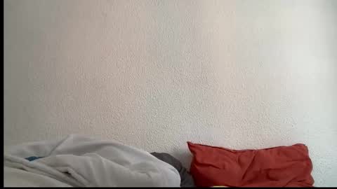 Snapshot of oliver_and_thomas chatting on October 2025 10:46:02 AM Oliver and Thomas online show from October 2025 10:46:02 AM