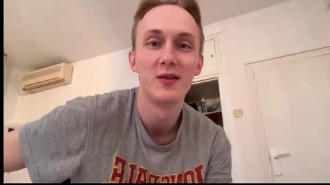 Snapshot of oliver_and_thomas chatting on October 2025 10:01:01 AM Oliver and Thomas online show from October 2025 10:01:01 AM