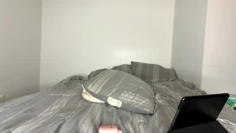 Oliver Beck online show from October 2025 02:39:02 AM