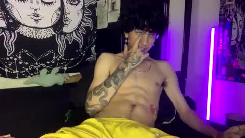 Snapshot of oliver_fast_ chatting on November 2025 04:34:02 AM Oliver fast online show from November 2025 04:34:02 AM