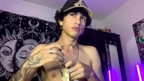 Snapshot of oliver_fast_ chatting on November 2025 06:23:01 AM Oliver fast online show from November 2025 06:23:01 AM