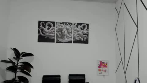 Snapshot of oliver_mr_ chatting on November 2025 09:58:01 PM oliver mr online show from November 2025 09:58:01 PM