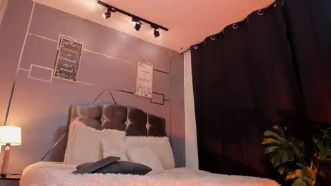 Snapshot of oliver_mr_ chatting on November 2025 09:59:01 PM oliver mr online show from November 2025 09:59:01 PM