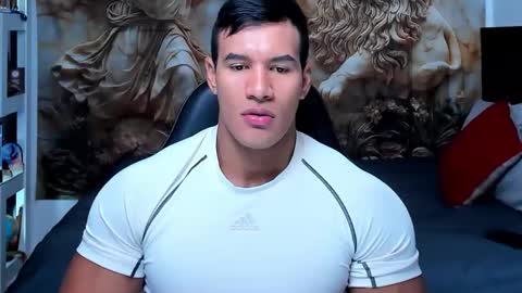 oliver_tommy online show from October 2025 01:34:02 PM