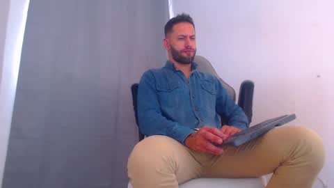 oliver online show from January 2025 06:19:02 PM