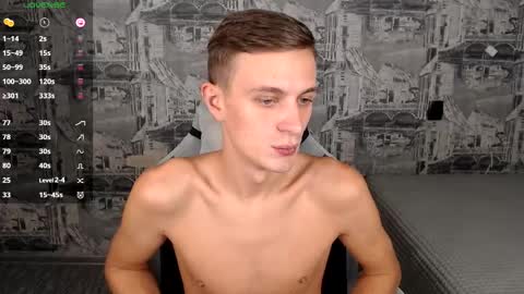 Snapshot of oliverfresh chatting on September 2025 09:12:02 AM Oliver online show from September 2025 09:12:02 AM