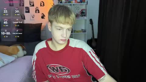 Snapshot of olivertasty chatting on October 2025 04:52:02 PM oliver online show from October 2025 04:52:02 PM