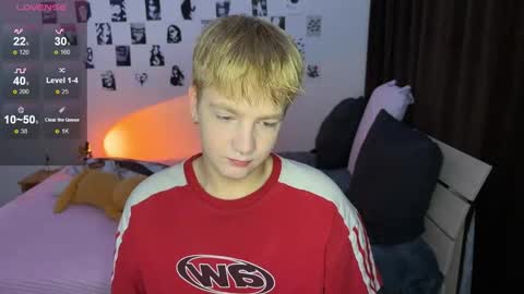 Snapshot of olivertasty chatting on October 2025 02:29:01 PM oliver online show from October 2025 02:29:01 PM