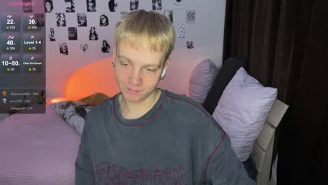 Snapshot of olivertasty chatting on October 2025 06:17:01 AM oliver online show from October 2025 06:17:01 AM