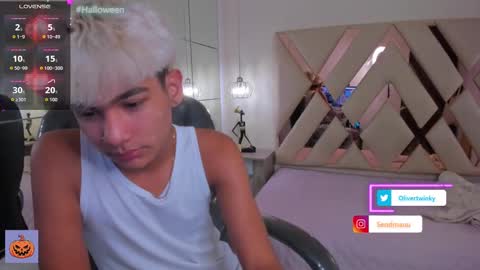 Oliver online show from October 2025 01:41:02 PM