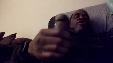 Snapshot of olivertwist1273 chatting on February 2025 10:11:01 PM olivertwist1273 online show from February 2025 10:11:01 PM