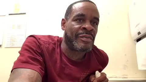 Snapshot of olivertwist1273 chatting on February 2025 03:10:02 AM olivertwist1273 online show from February 2025 03:10:02 AM