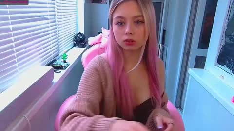 Snapshot of olivia_grr chatting on December 2024 07:47:01 AM Olivia online show from December 2024 07:47:01 AM